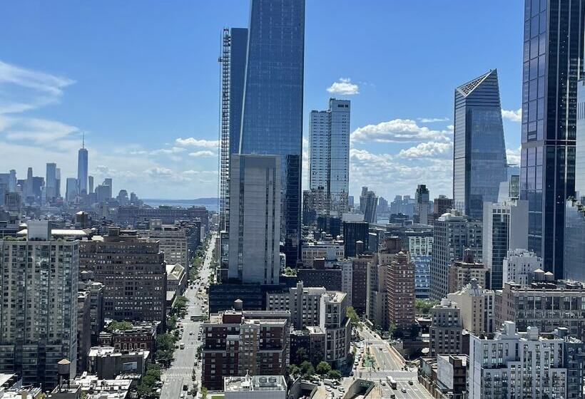 스탠다드 룸 더블 침대, Pod Times Square