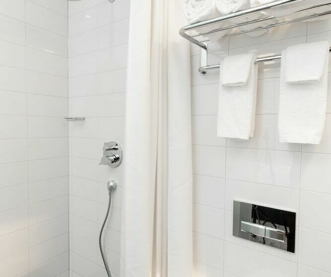 스탠다드 룸 더블 침대, Pod Times Square