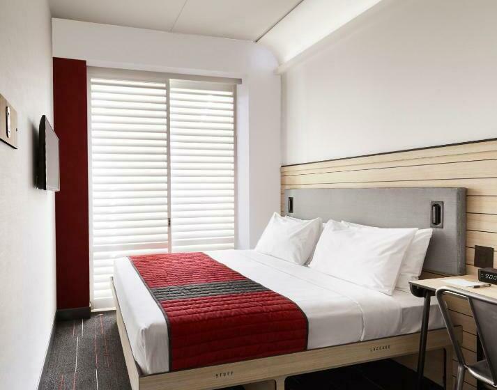 스탠다드 룸, Pod Times Square