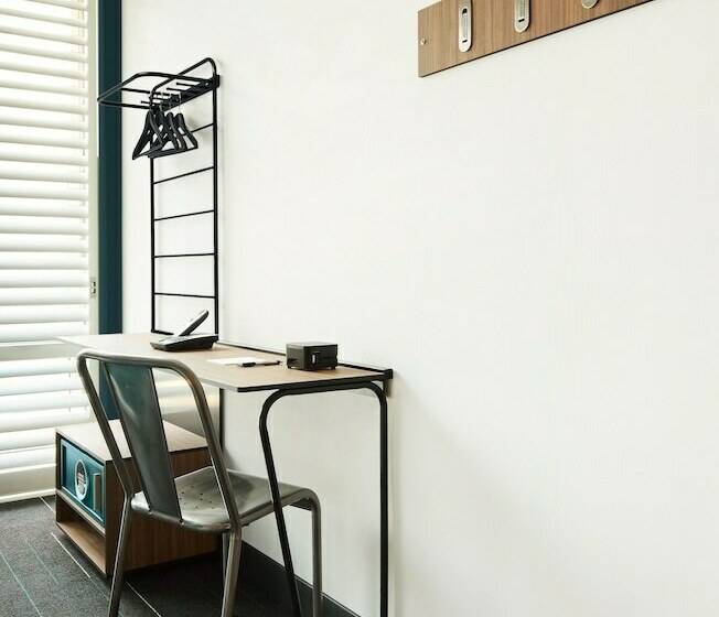 스탠다드 룸 2층 침대, Pod Times Square