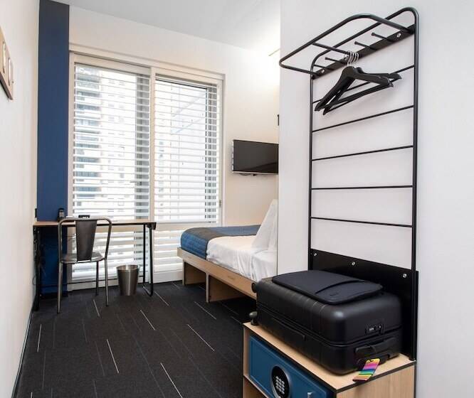 스탠다드 룸, Pod Times Square