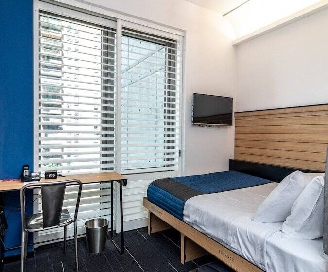 스탠다드 룸, Pod Times Square