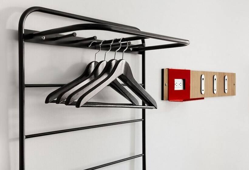 스탠다드 룸 더블 침대, Pod Times Square