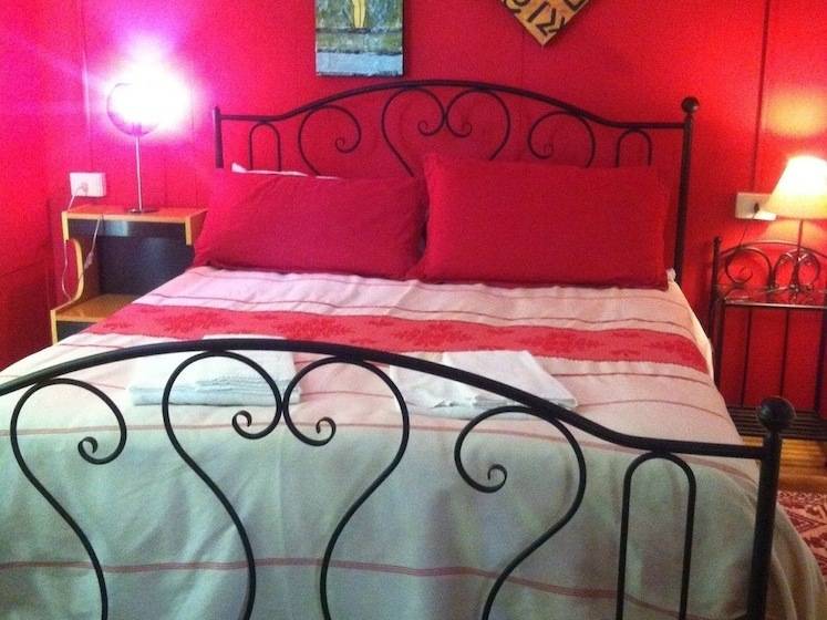 بنجلو قياسى مطلّ علي الحديقة, Residence Sa Pintadera