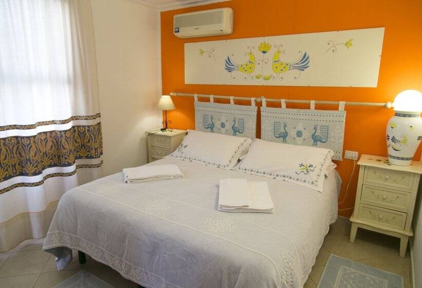 بنجلو قياسى مطلّ علي الحديقة, Residence Sa Pintadera