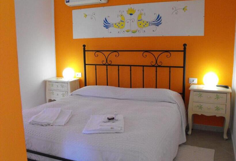 بنجلو قياسى مطلّ علي الحديقة, Residence Sa Pintadera