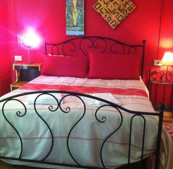 بنجلو قياسى مطلّ علي الحديقة, Residence Sa Pintadera