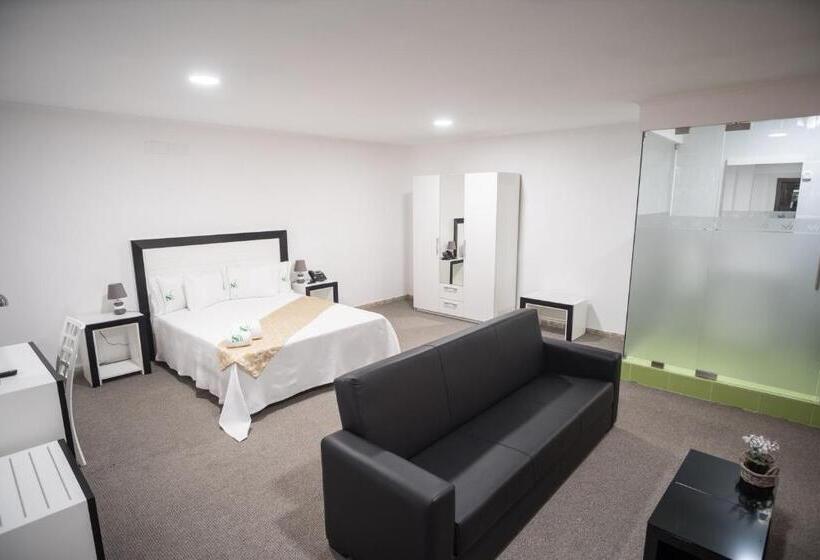 اتاق لوکس, Sh Boutique