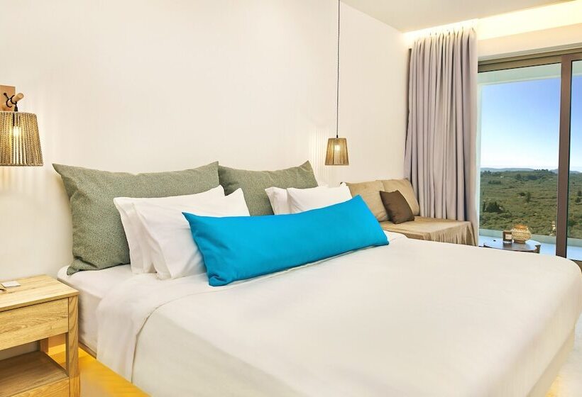 سوییت جونیور, Tsamis Zante Suites