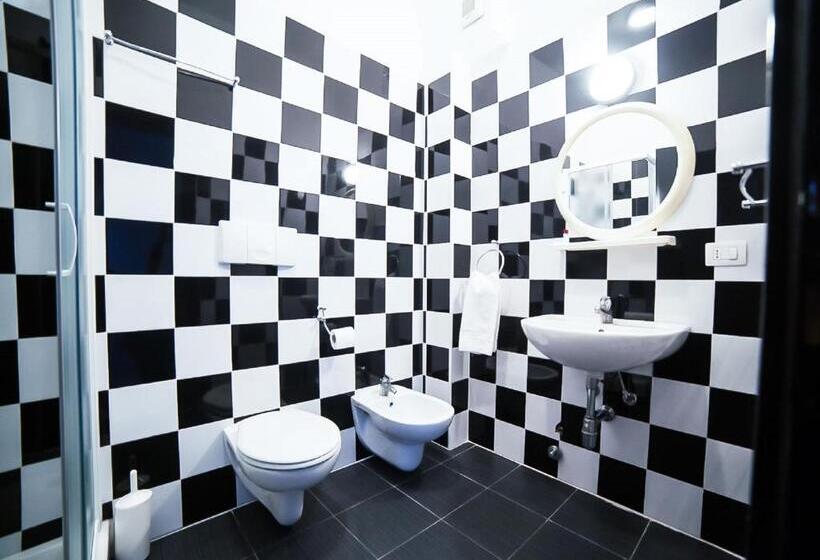 共用房间的床, New Generation Hostel Milan Center