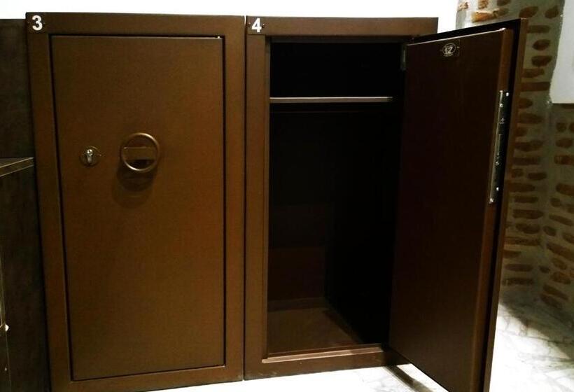 エコノミールーム, New Generation Hostel Milan Center