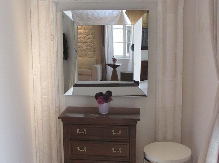 豪华工作室, Blasius Residence