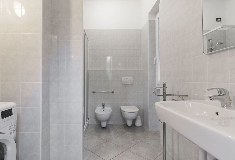 آپارتمان 1 خوابه با چشمانداز دریا, Residence Il Poggio