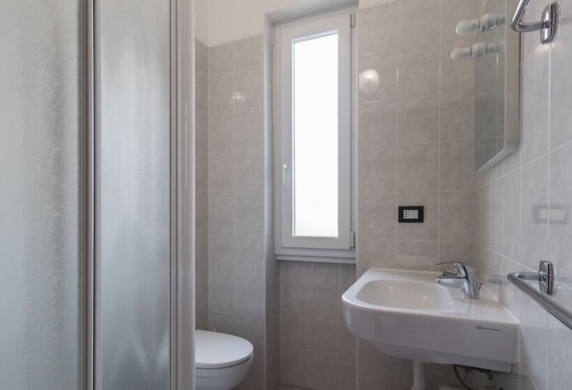 آپارتمان 1 خوابه با چشمانداز دریا, Residence Il Poggio