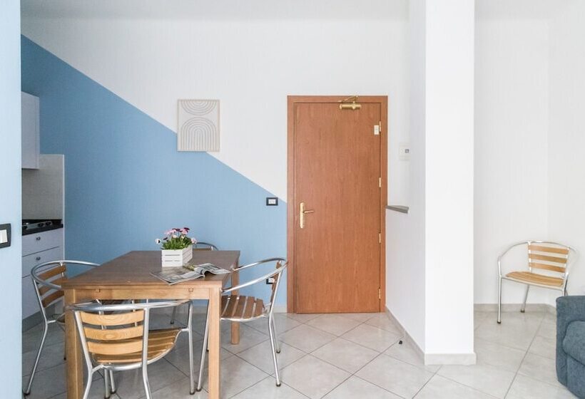 آپارتمان 1 خوابه با چشمانداز دریا, Residence Il Poggio