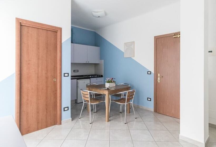 آپارتمان 1 خوابه با چشم‌انداز دریا, Residence Il Poggio