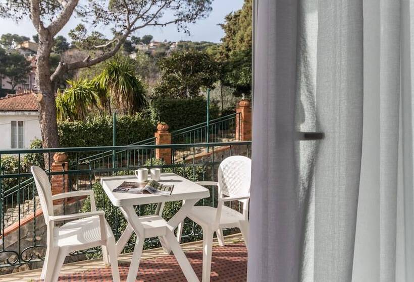 استودیو استاندارد با چشمانداز دریا, Residence Il Poggio