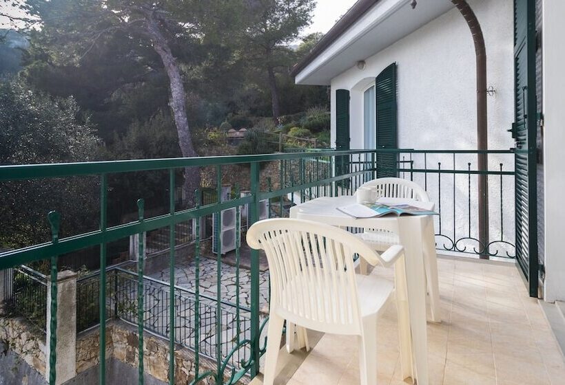 2 Bedroom Apartment Side Sea View, Residence Il Poggio