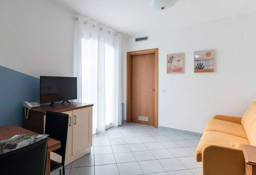 2 Bedroom Apartment Side Sea View, Residence Il Poggio