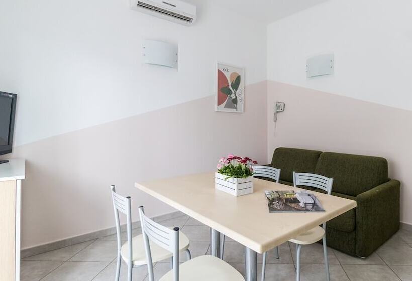 آپارتمان 1 خوابه همکف, Residence Il Poggio