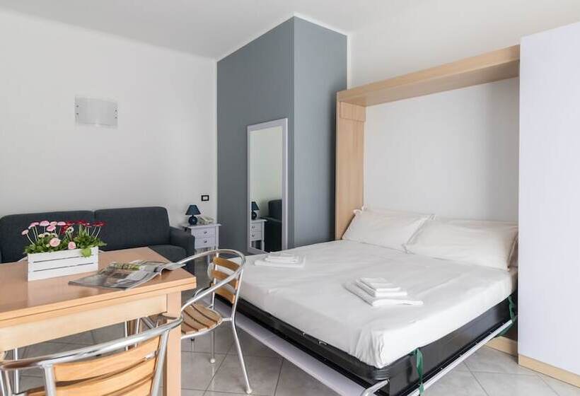 استودیو استاندارد با چشمانداز دریا, Residence Il Poggio