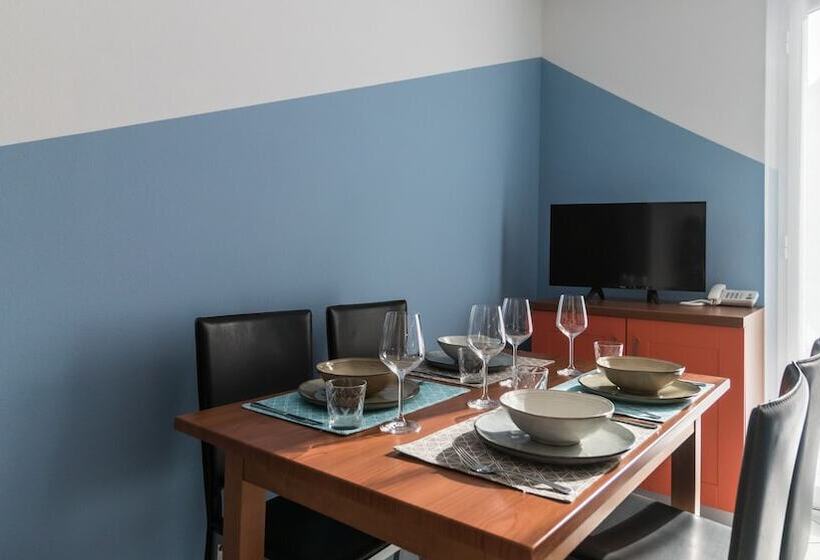 آپارتمان 1 خوابه با چشمانداز جانبی دریا, Residence Il Poggio