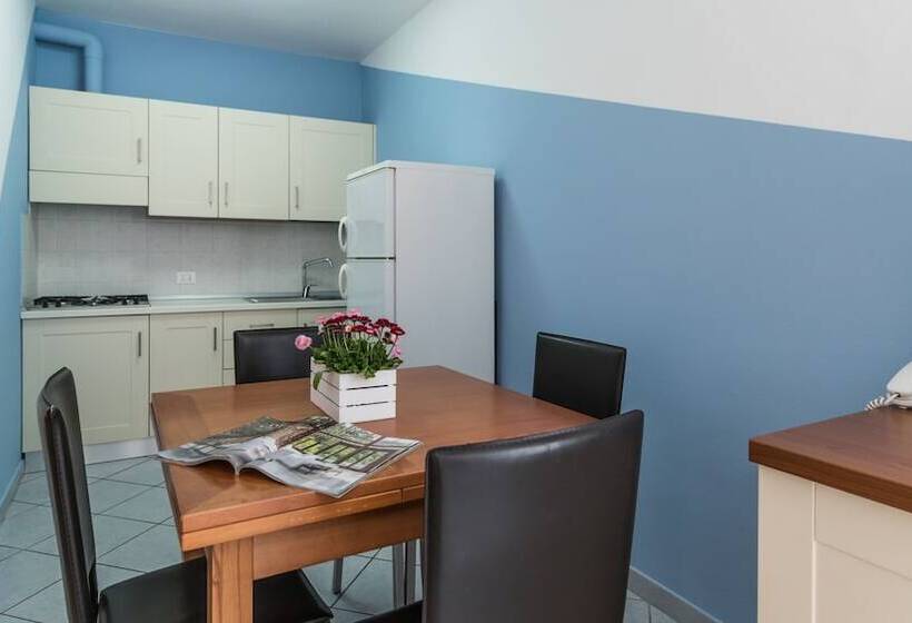 2 Bedroom Apartment Side Sea View, Residence Il Poggio