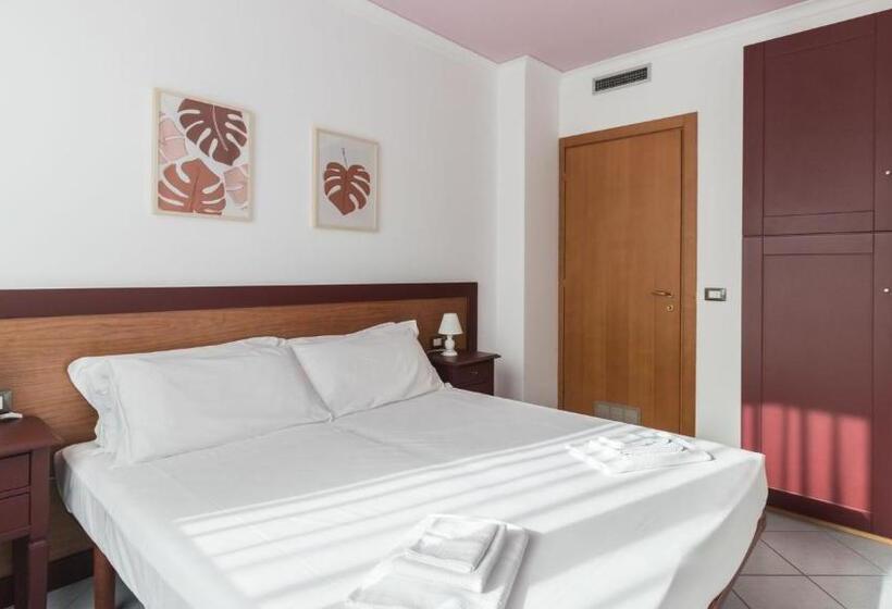 آپارتمان 1 خوابه با چشمانداز جانبی دریا, Residence Il Poggio