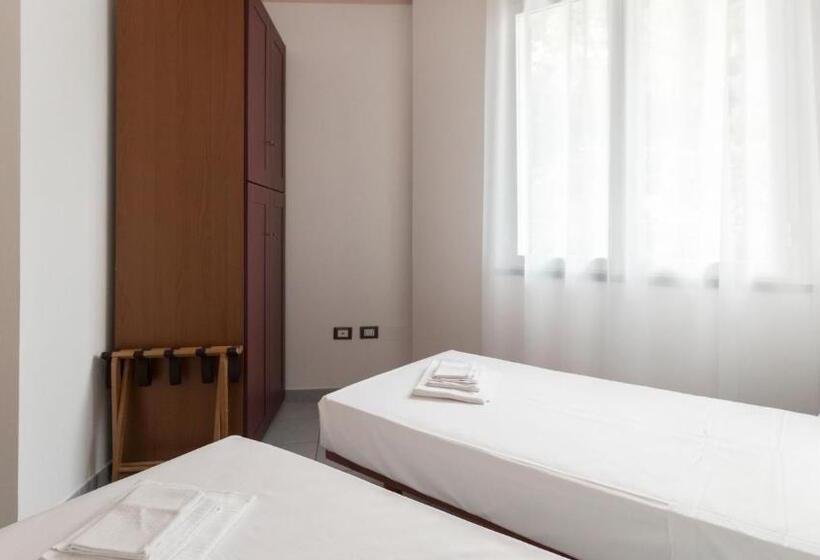 2 Bedroom Apartment Side Sea View, Residence Il Poggio