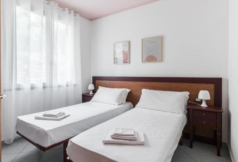 2 Bedroom Apartment Side Sea View, Residence Il Poggio