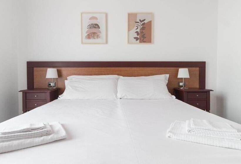 2 Bedroom Apartment Side Sea View, Residence Il Poggio