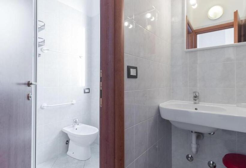 استودیوی استاندارد با چشمانداز دریا, Residence Il Poggio