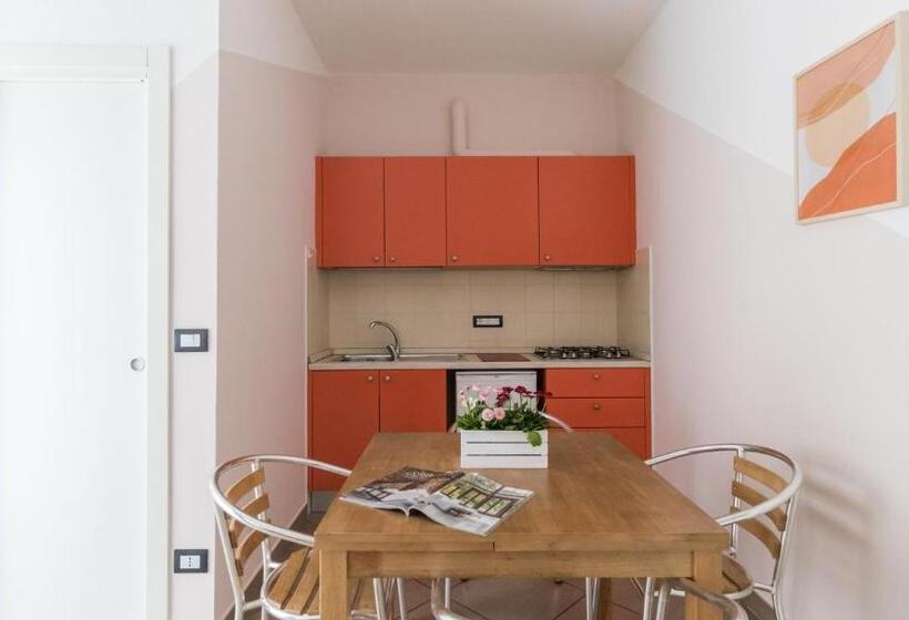 آپارتمان 1 خوابه با چشمانداز, Residence Il Poggio