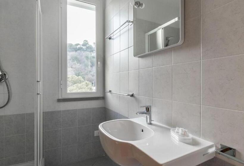 آپارتمان 1 خوابه با چشمانداز دریا, Residence Il Poggio