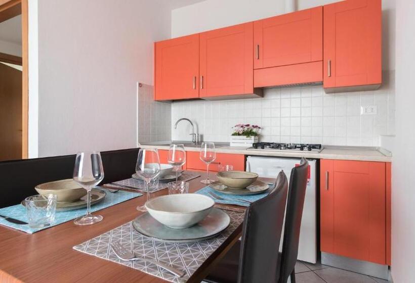 آپارتمان 1 خوابه با چشم‌انداز دریا, Residence Il Poggio