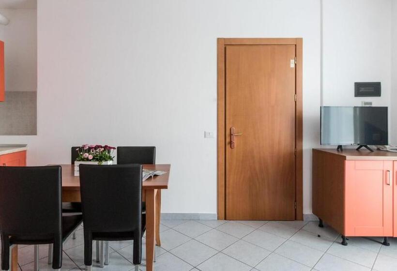 آپارتمان 1 خوابه با چشمانداز دریا, Residence Il Poggio