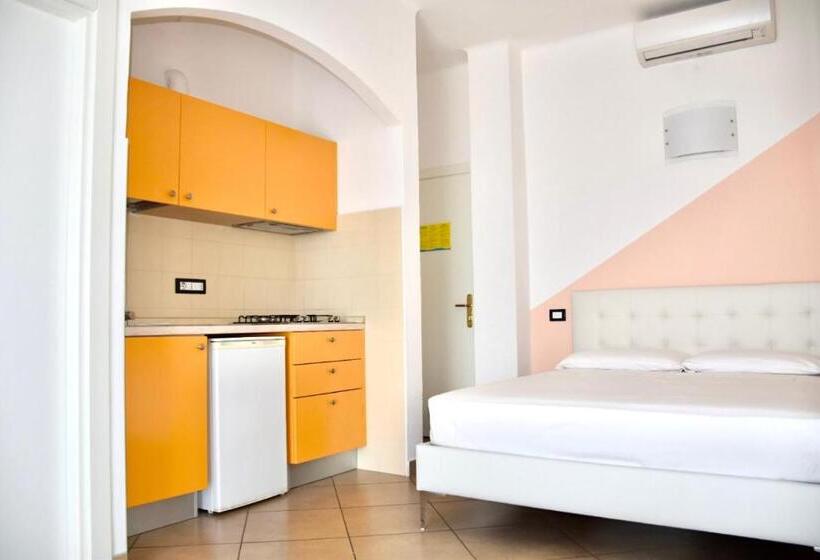 استودیو استاندارد با تخت کینگ, Residence Il Poggio