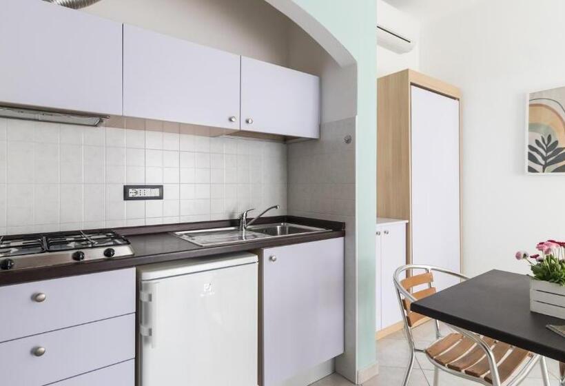 استودیوی استاندارد, Residence Il Poggio