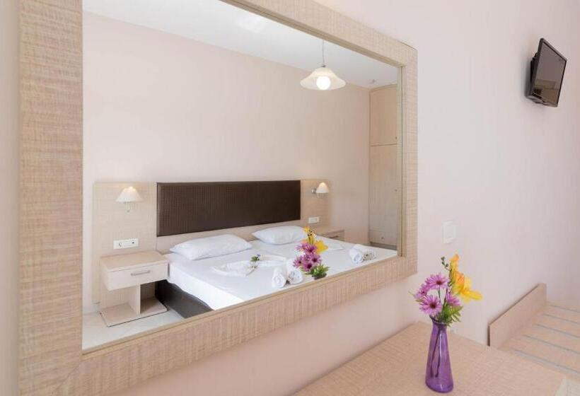 آپارتمان 1 خوابه, Yakinthos