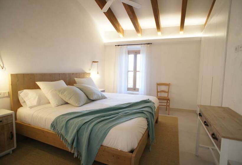 带按摩浴盆的套房, Ca Na Nina