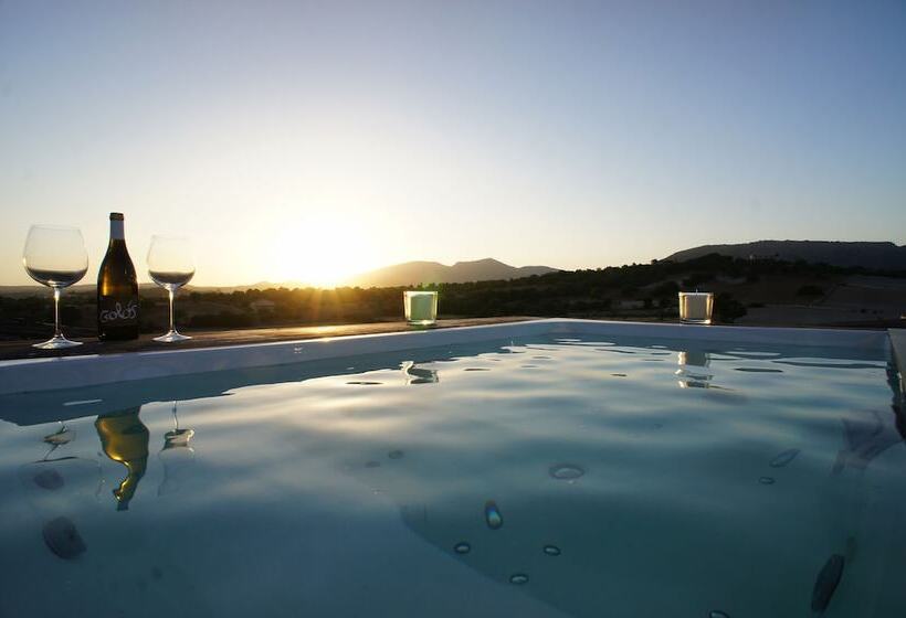 带按摩浴盆的套房, Ca Na Nina