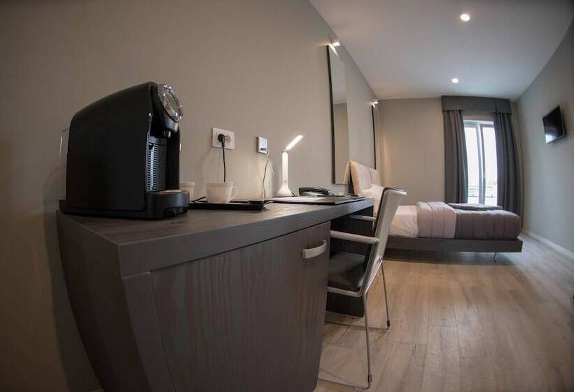 수피리어 룸, Aurora Apart