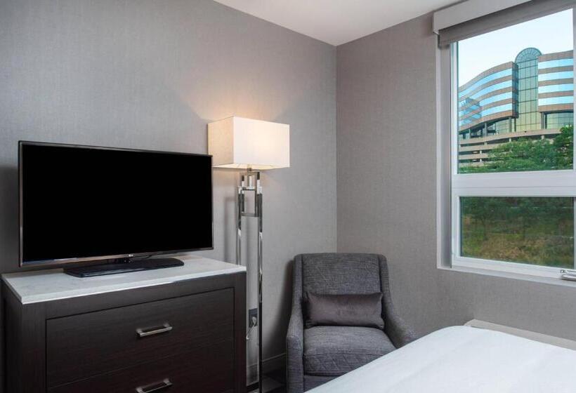 스위트 킹사이즈 침대, Fairfield Inn & Suites By Marriott Boston Waltham