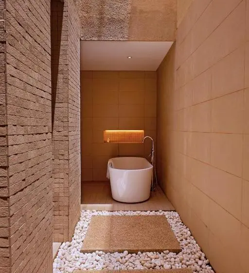 Suite with Pool, Le Grand Galle