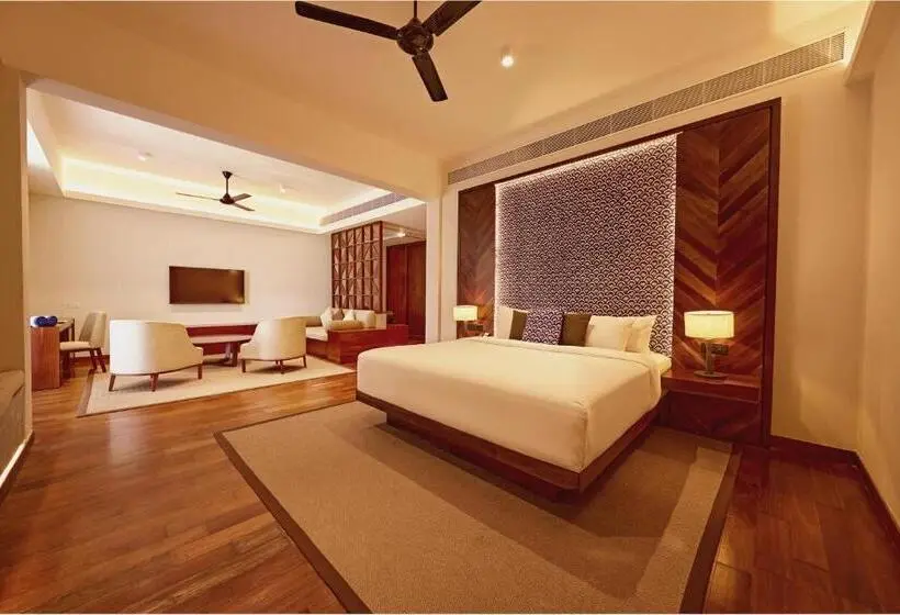 Suite with Pool, Le Grand Galle