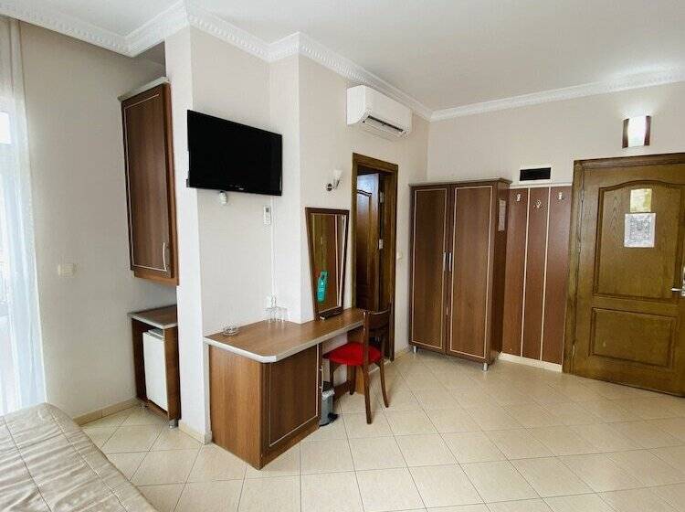 Camera Quadrupla Standard, Lemon