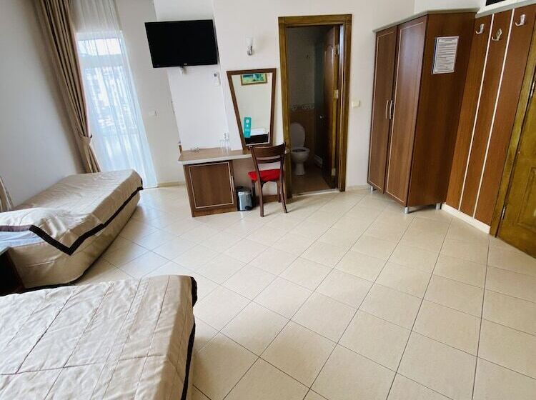 Camera Quadrupla Standard, Lemon