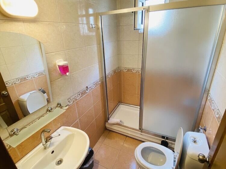 Camera Standard Individuale, Lemon