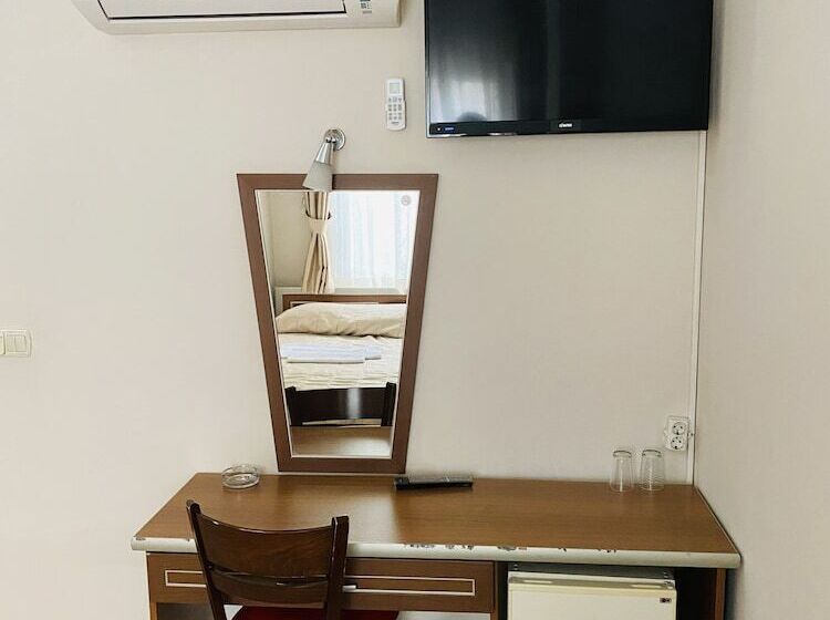 Camera Standard Individuale, Lemon