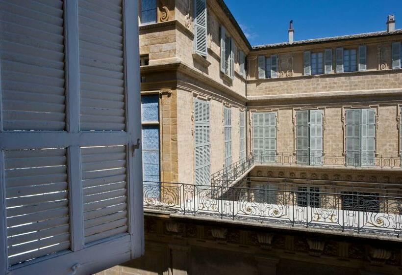 דירת חדר, Maison Dauphine